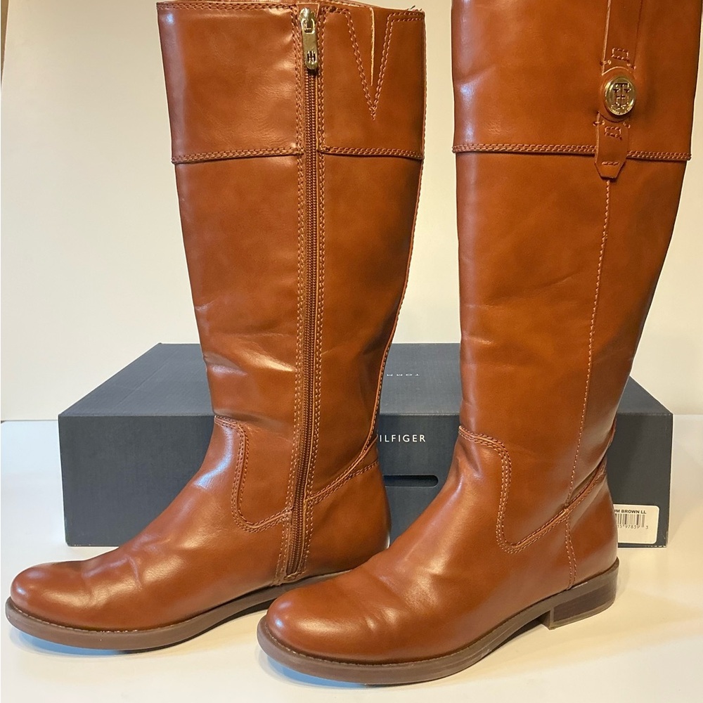 Tommy Hilfiger NWB 8 Women's Riding Boots